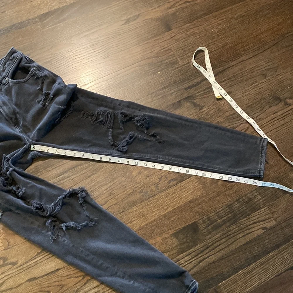 American Eagle Black Distressed Mom Jeans 00 EUC - Picture 6 of 12